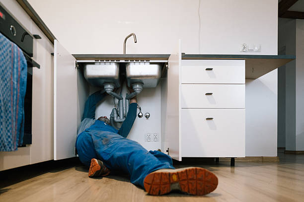 Professional Pipe Repair technician working in New Prague, MN